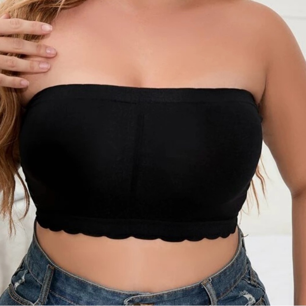 ✨NEW✨2xl Tube Top Bralette with Scallop Trim